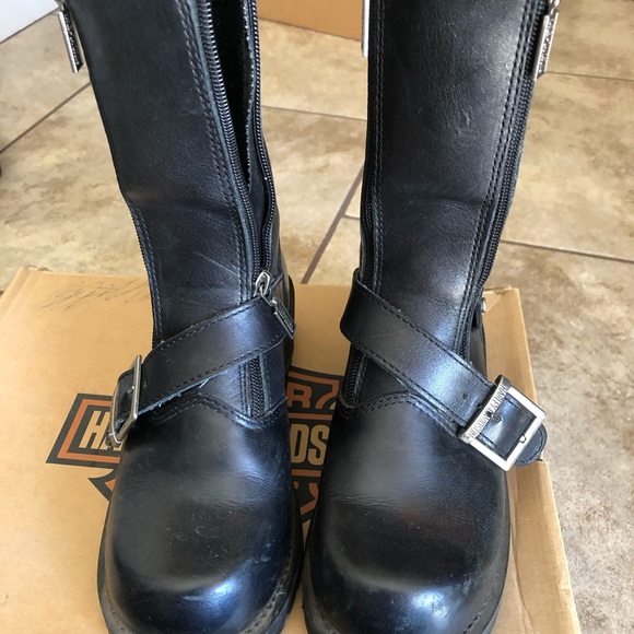 Leather boots - Picture 2 of 4